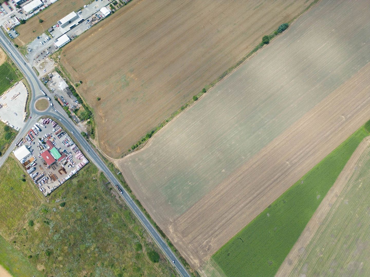 Teren extravilan 12.000 mp DN79 Arad-Oradea - Poză 12