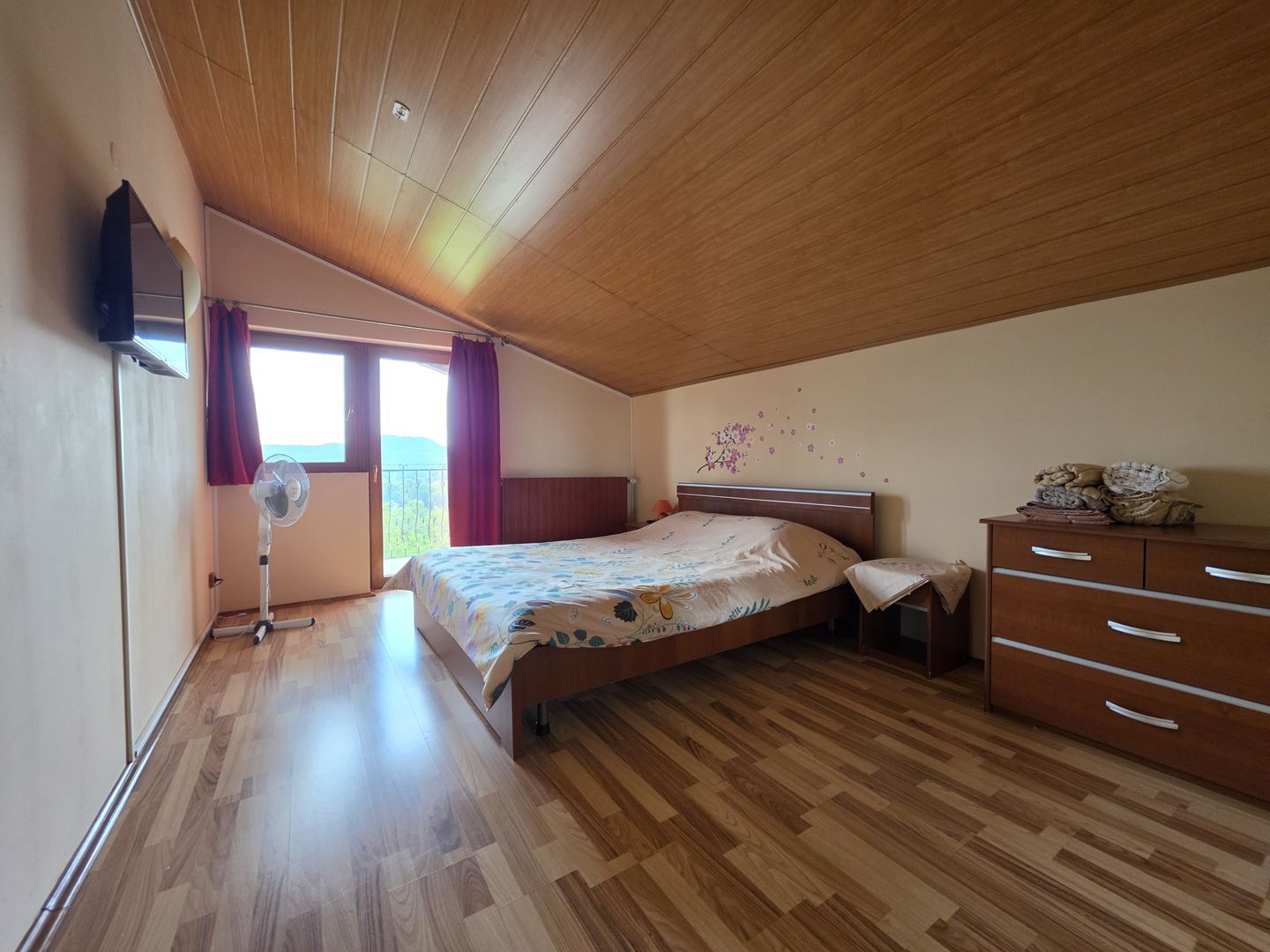 Casă Vilă cu 9 camere și piscină încălzită în localitatea Cornu - Poză 19