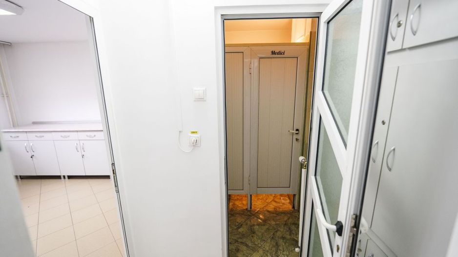 Spatiu parter, 56 mp, ideal cabinet medical, birouri sau servicii – Sarari - Poză 11