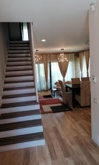 BRASADAS vinde 1/2 duplex în cartierul Europa. - Poză 6