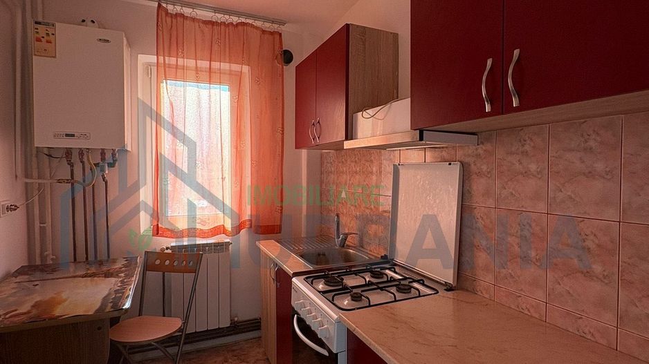 Apartament de închiriat, 3 camere, zona Alexandru cel Bun - Poză 3