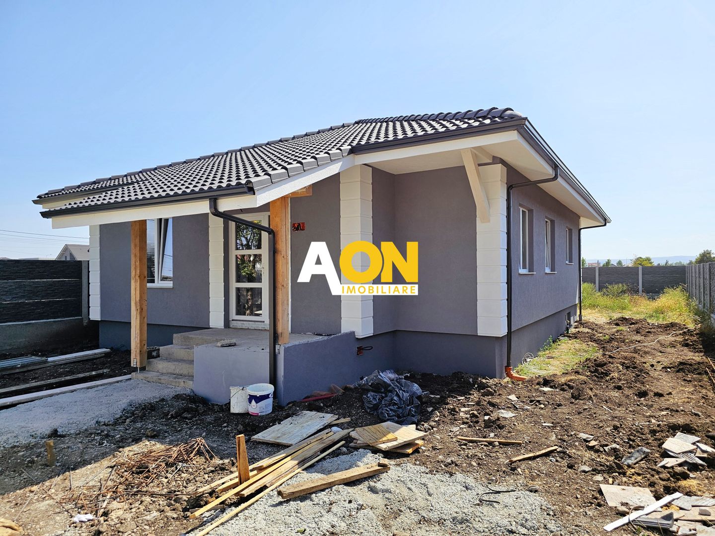 Casa cu predare la cheie, 424 mp teren, toate utilitatile, Micesti - Poză 1