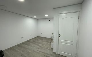 De inchiriat sptiu comercial, zona Bulevard. - Poză 1