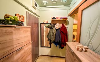 Iulius Mall - Etaj Intermediar, Priveliste Asupra Orasului - Poză 6