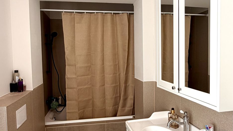 CASA CU TEREN GENEROS - Poză 9