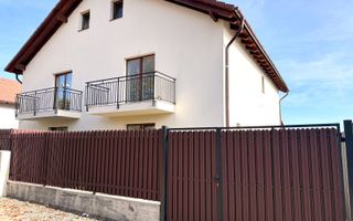 Casă duplex 4 camere de vânzare | Cisnădie, Exterior Sud - Poză 1