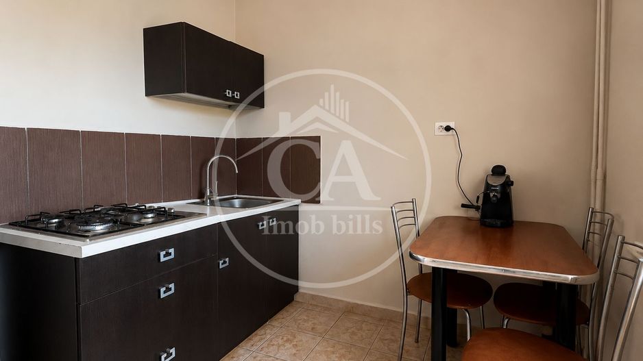 Apartament cu 3 camere de vânzare în zona Rogerius, Oradea - Poză 6