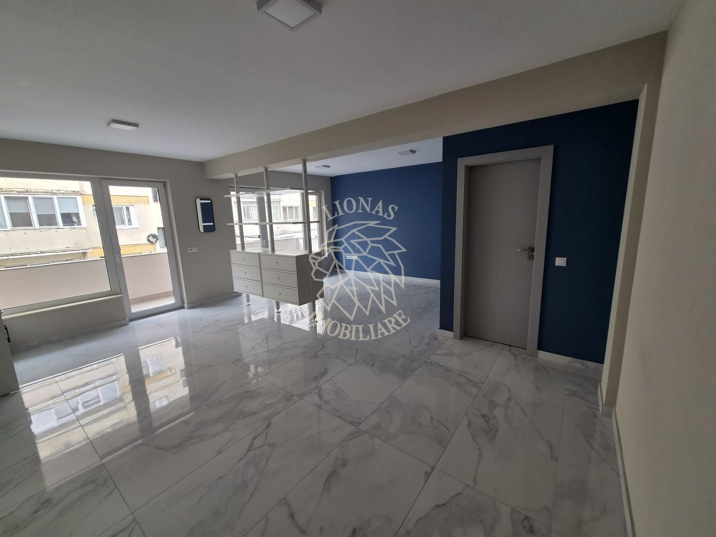 Spatiu de Birou Nou 36 mp-balcon 7 mp-Zona Han - Poză 1