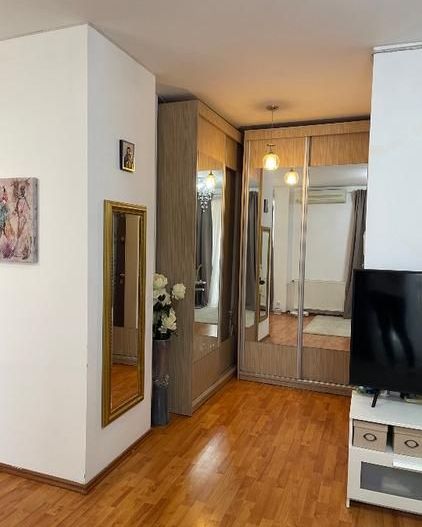 Apartament 2 camere de vânzare – zonă excelentă, aproape de metrou - Poză 15