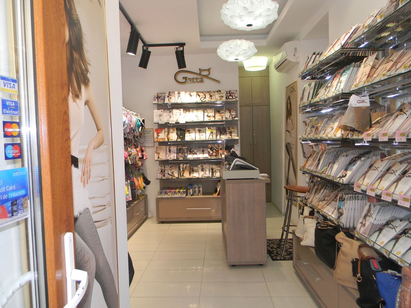 Spatiu comercial cu vitrina la Republicii-Brasov - Poză 3
