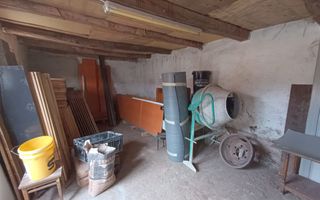 Casă de vânzare în satul Roșia cu vedere panoramică spre Munții Făgăras - Poză 25
