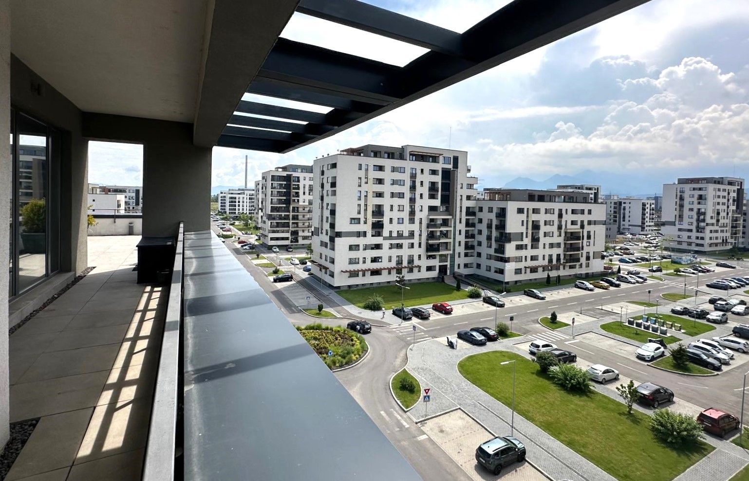 Vânzare penthouse LUX 4 camere cu terasa de 122 mp zona Coresi - Poză 7