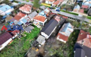 Casă de vânzare în Golești – locație excelentă lângă muzeu - Poză 17