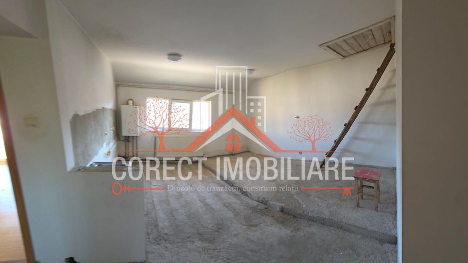 Apartament 4 camere – 70 mp utili + pod 30 mp – Etaj 5 – Preț 48.000 € - Poză 6