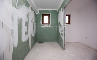 Preț redus 10000 Eur | Vila Moravia, 3 dormitoare, 3 băi, teren 450 mp, Pecica - Poză 9