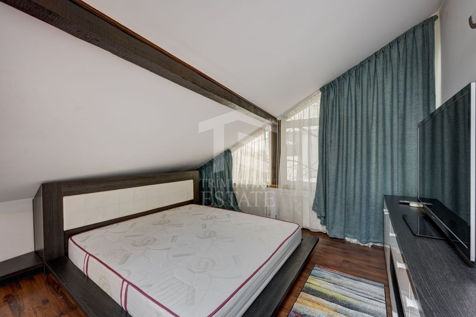 2 Apartamente  in Vila 5 Cam Metrou Basarab Gara de Nord - Poză 30