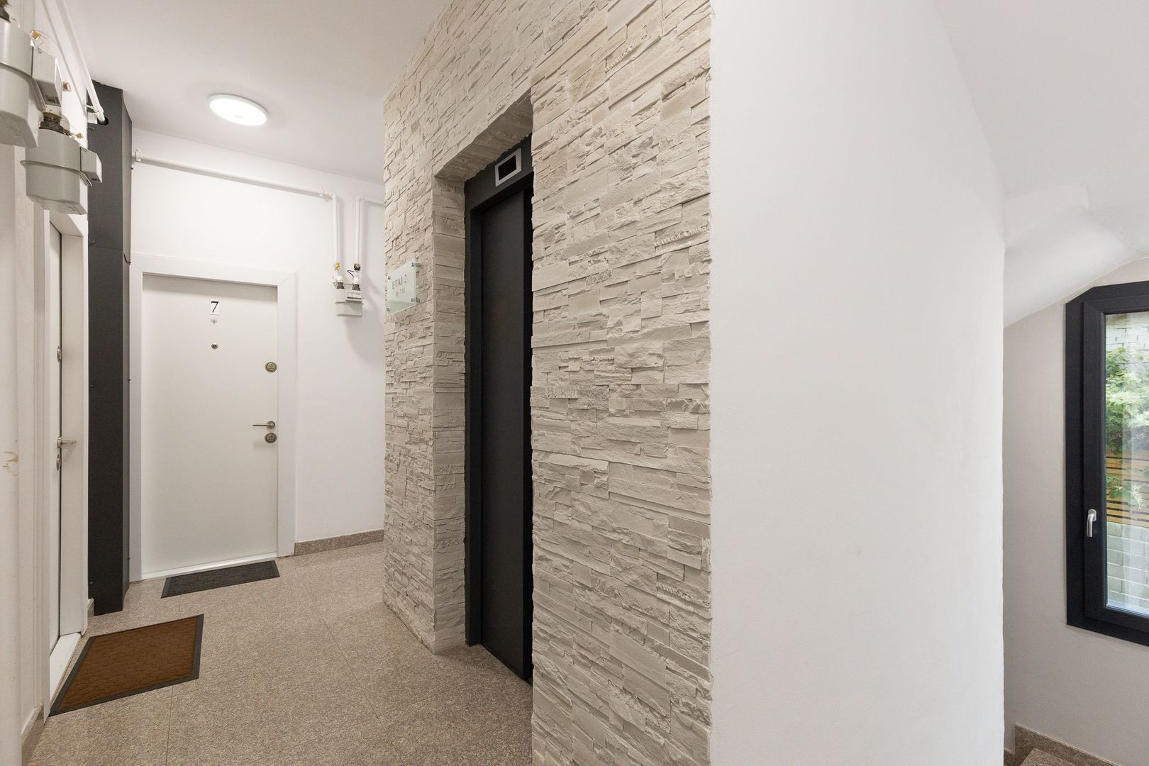 Bloc nou, zona de case, 2 camere cu 2 băi, Comision 0% - Poză 11