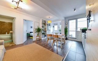 Apartament cu 2 dormitoare și garaj subteran zona Centrală Floresti. - Poză 2