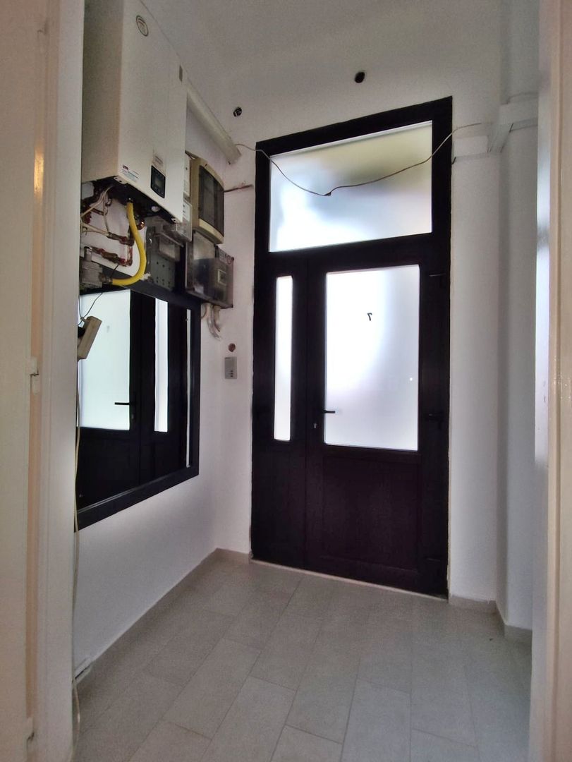 Birou 103 mp, 4 camere, ultracentral, str.I.Vulcan, Oradea, INCHIRIERE - Poză 12