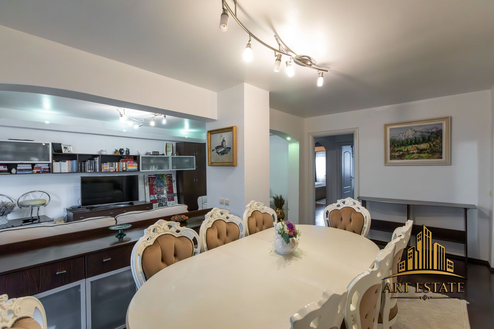 🏢 Apartament 3 camere de vânzare – Bulevardul Alexandru cel Bun - Poză 1