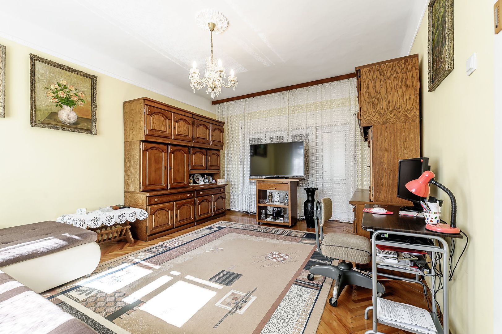 Preț NOU! Casa P+2 în zona centrală Chișineu-Criș - Poză 8