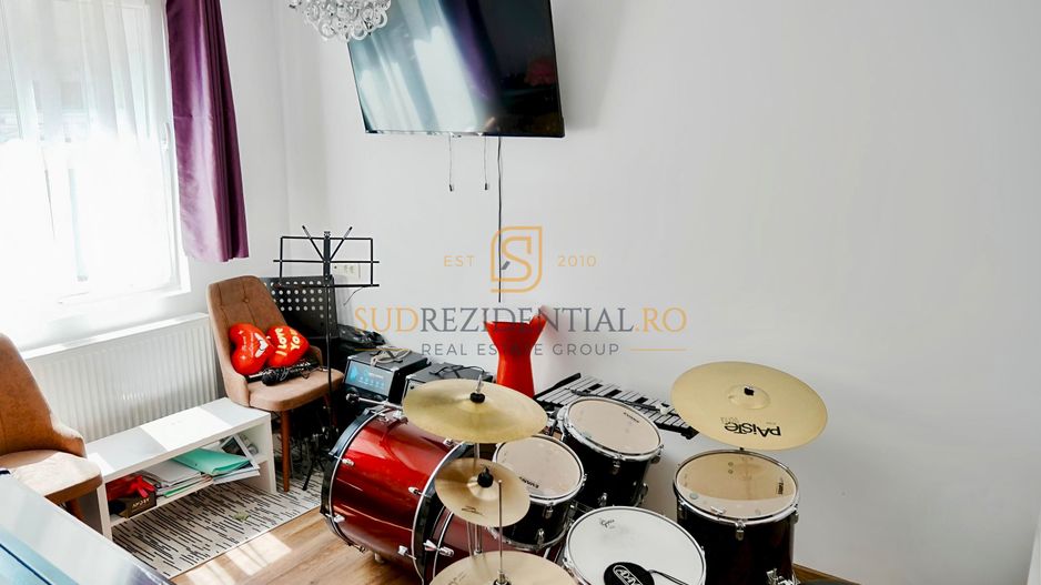 Casă Modernă individuala, 5 camere, P+1E+Pod - Comuna Berceni - Poză 12