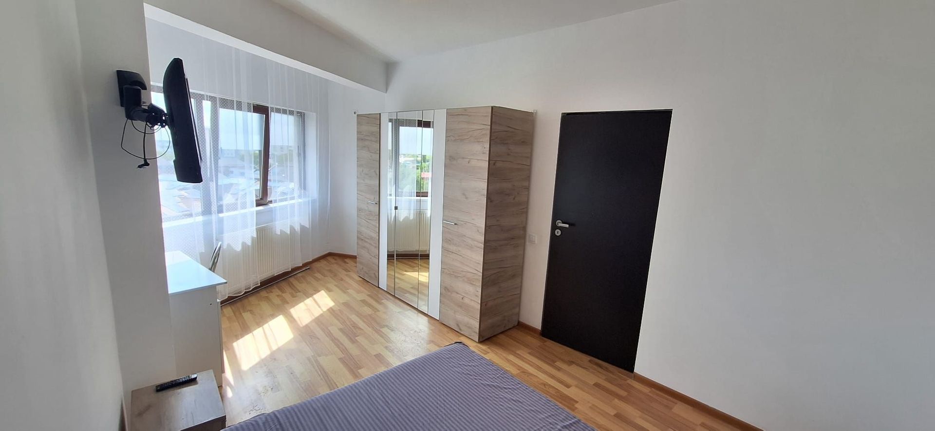 Garsoniera Decomandata Berceni Aparatorii Patriei - Drumul Cretestilor - Poză 1