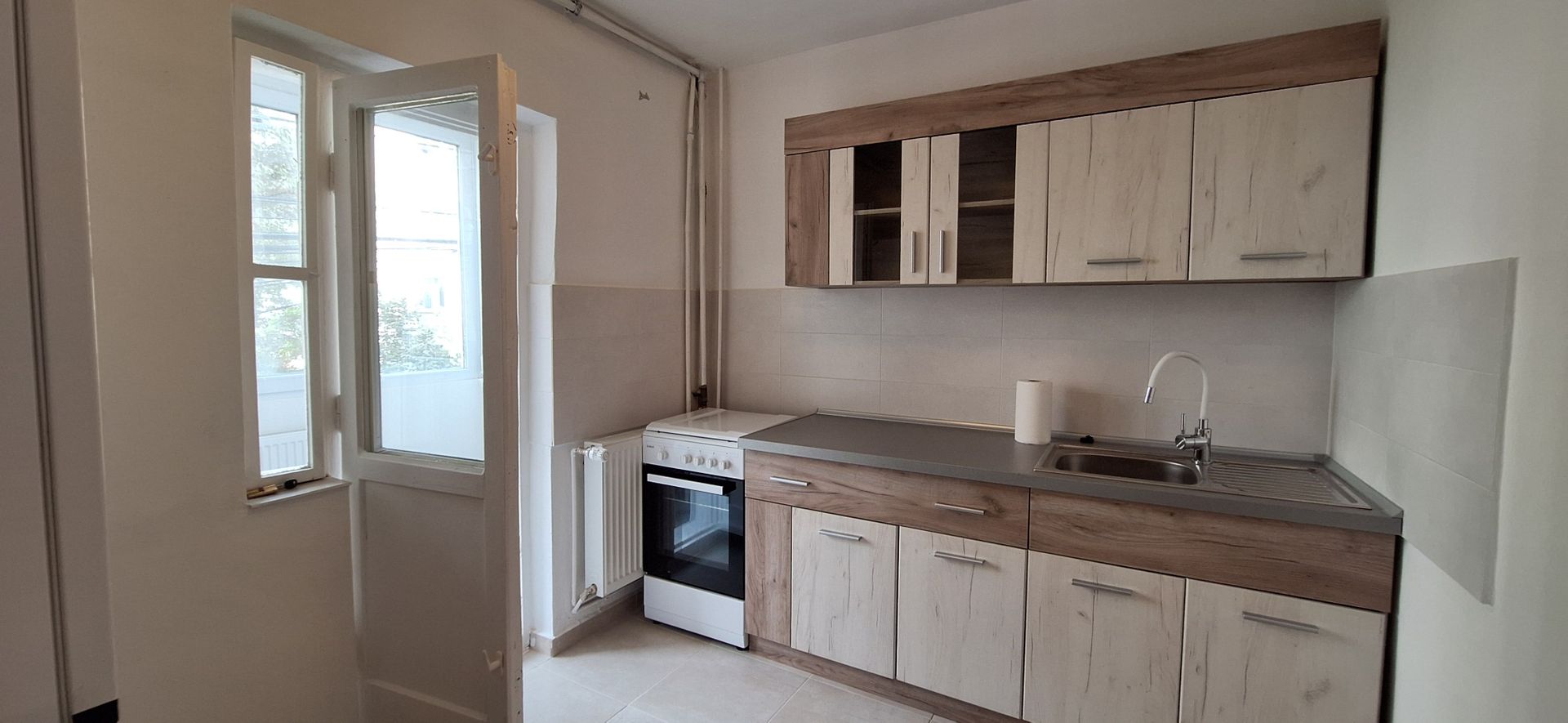 Apartament renovat la prima inchiriere - Poză 14