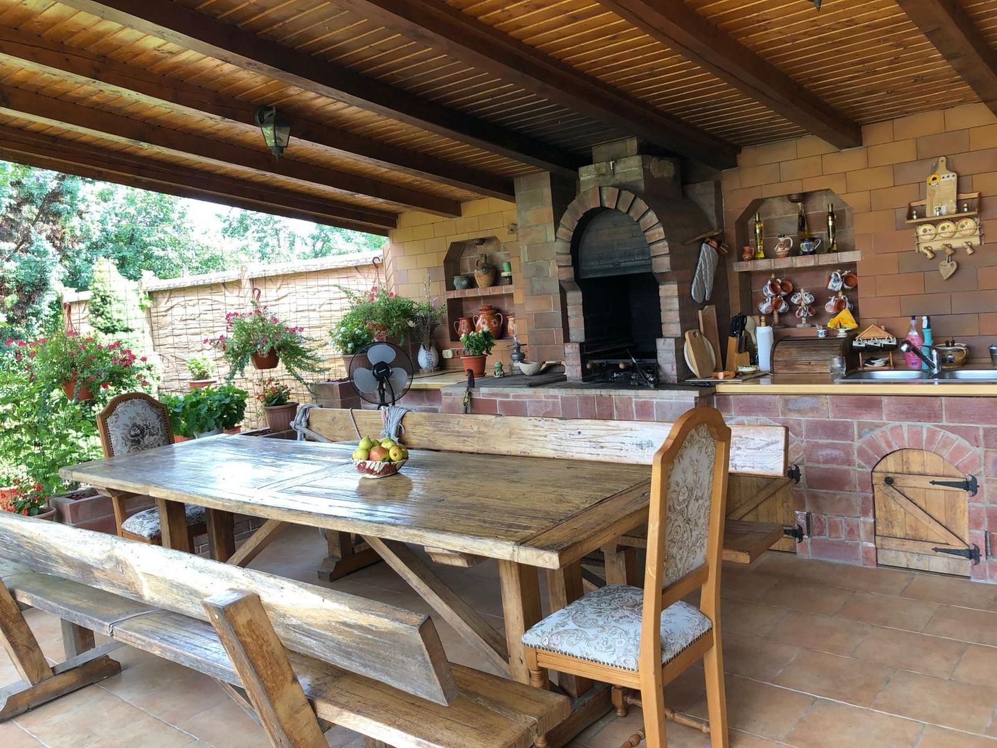 BRASADAS vinde casa cu 7 camere si teren 1100mp in zona Burdea. - Poză 15