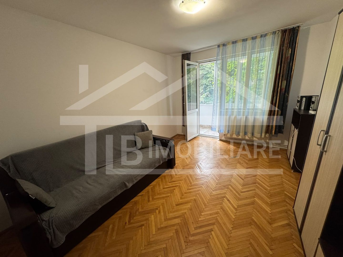 Apartament cu 3 camere, 68mp, Zona strazii Petru Dobra - Poză 3