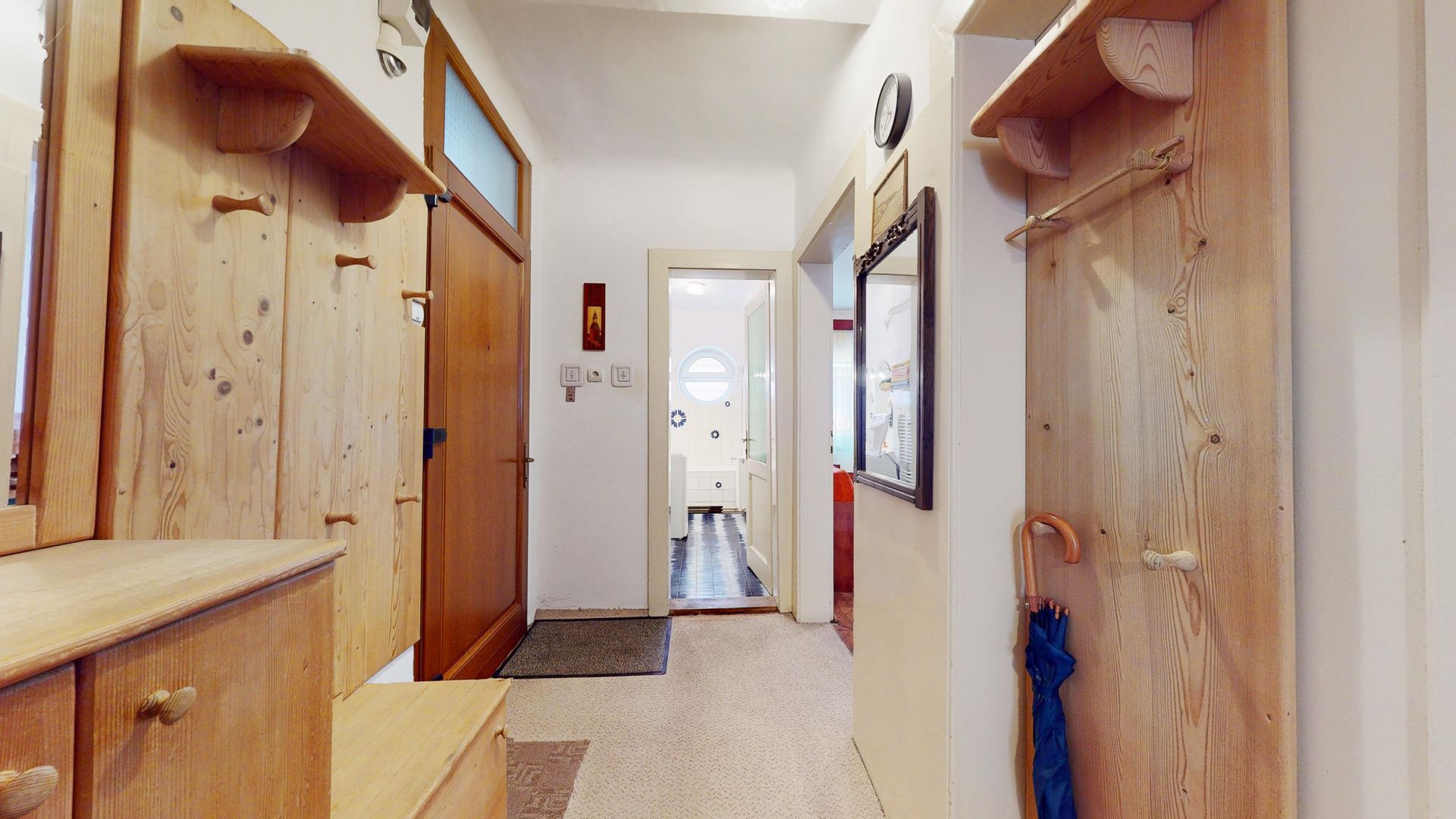 Apartament in casa si garaj in zona spitalul militar-Brasov - Poză 13