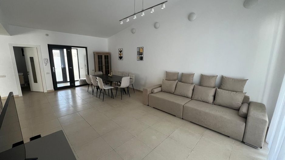 Iancu Nicolae  British School vila de închiriat 5 camere cu piscină - Poză 10