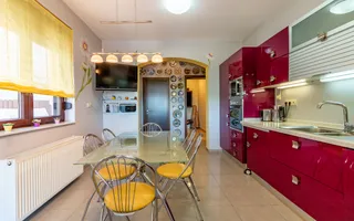 Vila premium de vanzare Balotesti/ piscina/ ponton/ deschidere la lac - Poză 44