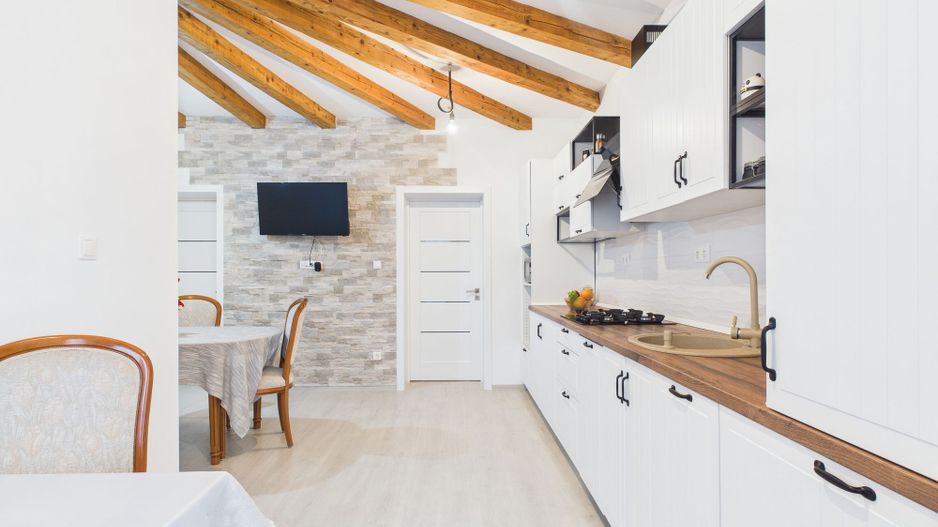 Casă Individuală cu spațiu comercial - Variaș - Poză 1