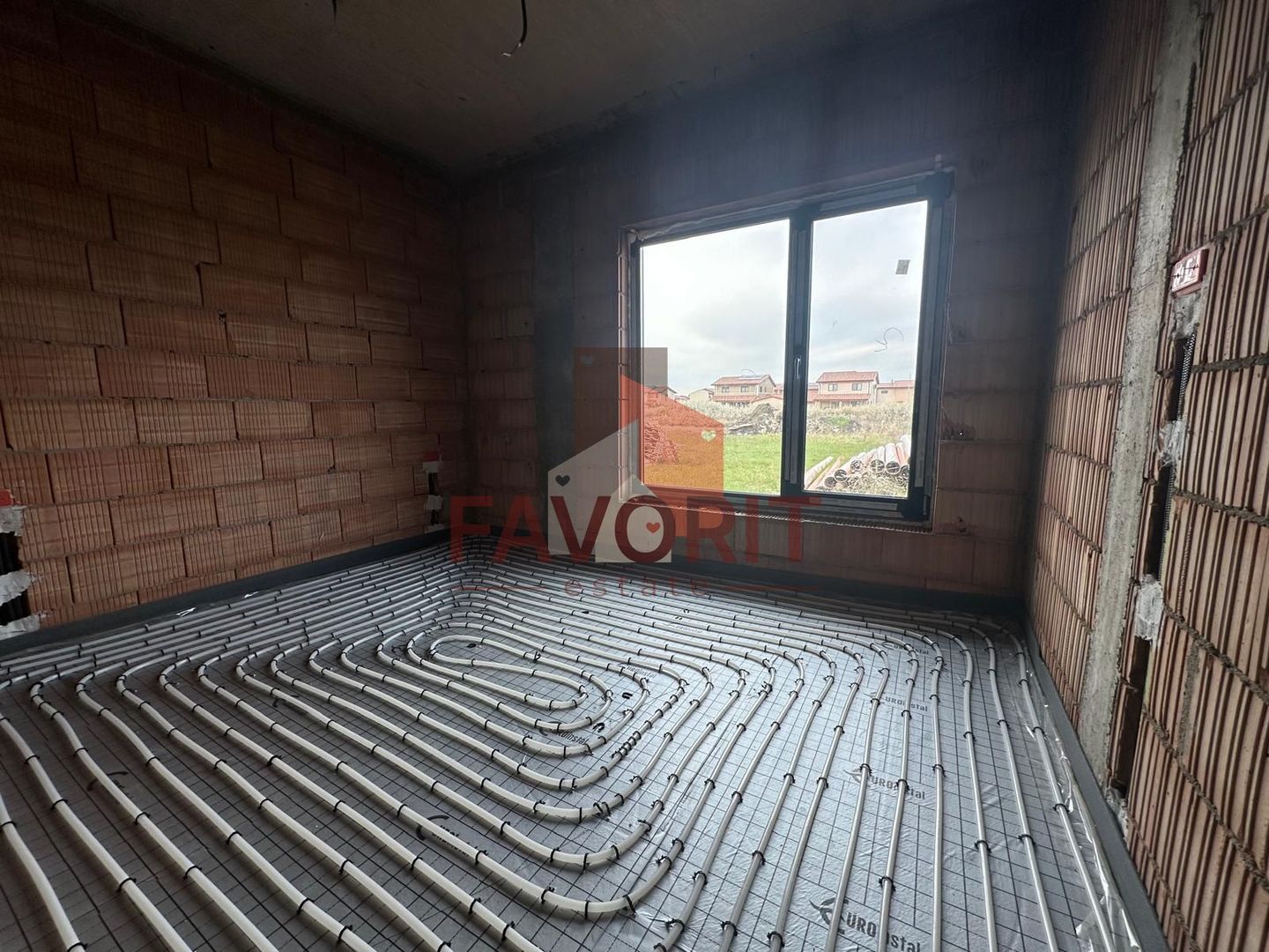 3 camere | 83 mp | Gradina proprie 50 mp | Bloc nou | dressing | 2 bai - Poză 8