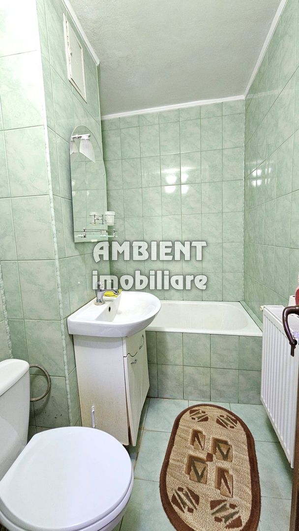 Apartament cu 3 camere, etaj 1, mobilat si utilat, zona CENTRU; - Poză 9