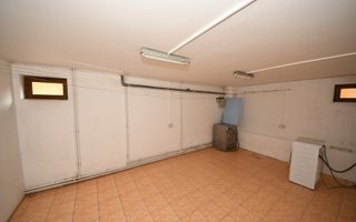 Vila spatioasa, constructie solida, zona micro 17 – Galati - Poză 8