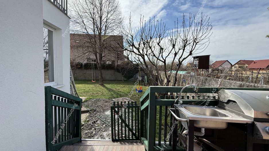 Vila individuala renovata complet | 6 camere | 500 mp teren | Str Jean Monnet - Poză 24