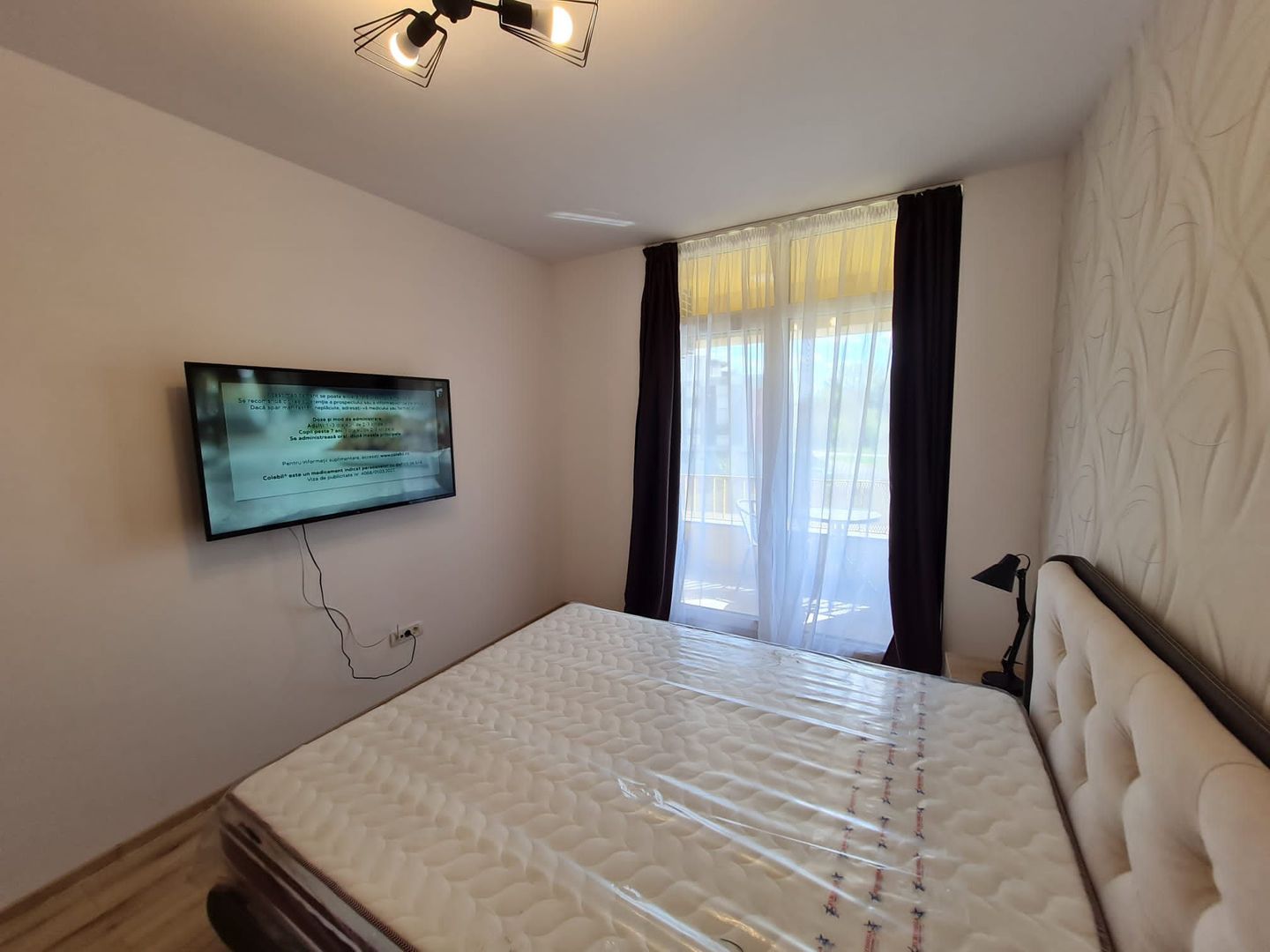 Lux la 5 minute de Iulius Town - Poză 4