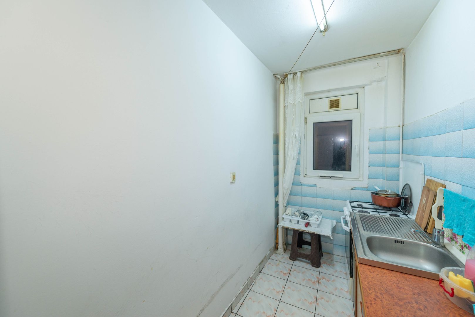 Apartament cu 2 camere de vanzare in zona Titan, 37 mp utili - Poză 3