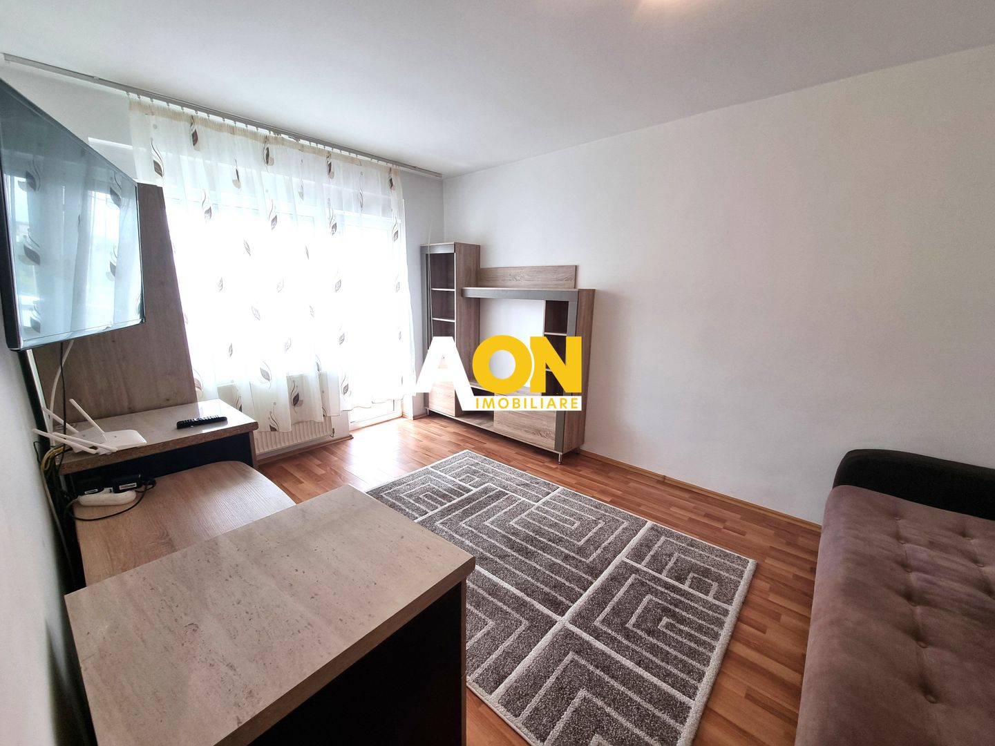 De inchiriat apartament 3 camere, zona Kaufland, Cetate - Poză 4