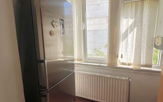 Apartament 3 camere de închiriat, Nicolina, cu loc de parcare disponibil - Poză 8