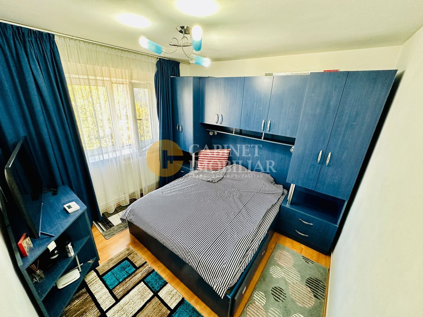 Nicolina 1 - Apartament cu 3 Camere Decomandat - Bloc 1981 - Poză 3