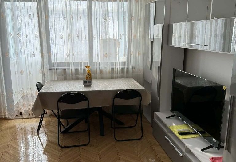 Apartament cu 3 camere- Craiovita Noua - Poză 6