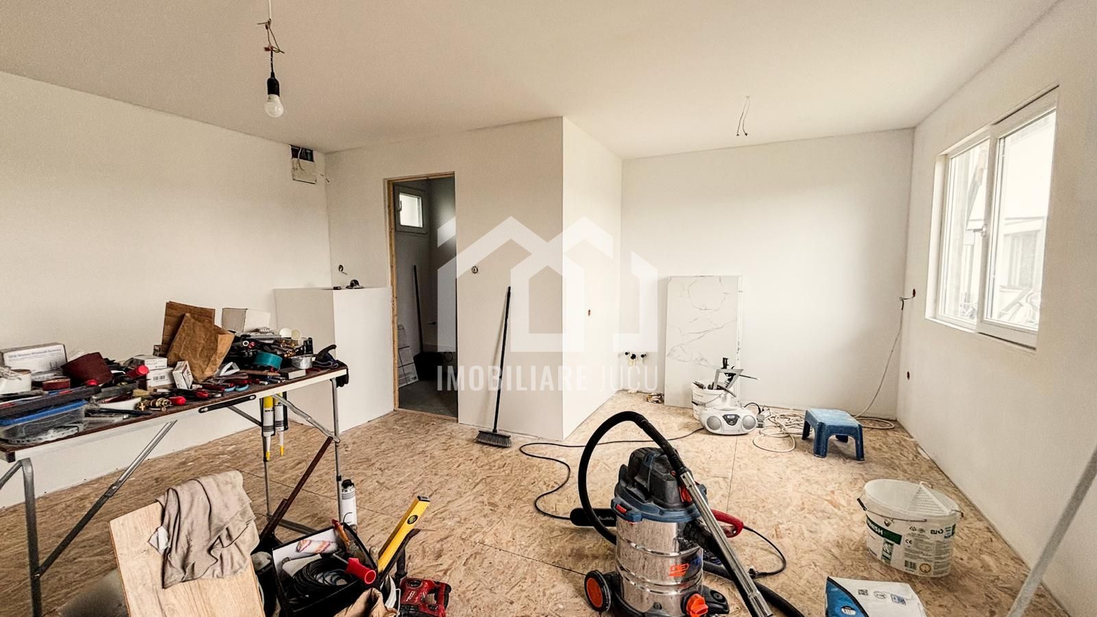 Casa Individuala 4 camere, 108mp, Teren 500mp, Piscina,  Penny-Apahida - Poză 12