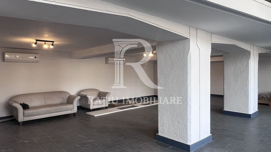 Spațiu Comercial în Imobil Istoric | Locație Ultracentrală | Oradea - Poză 4