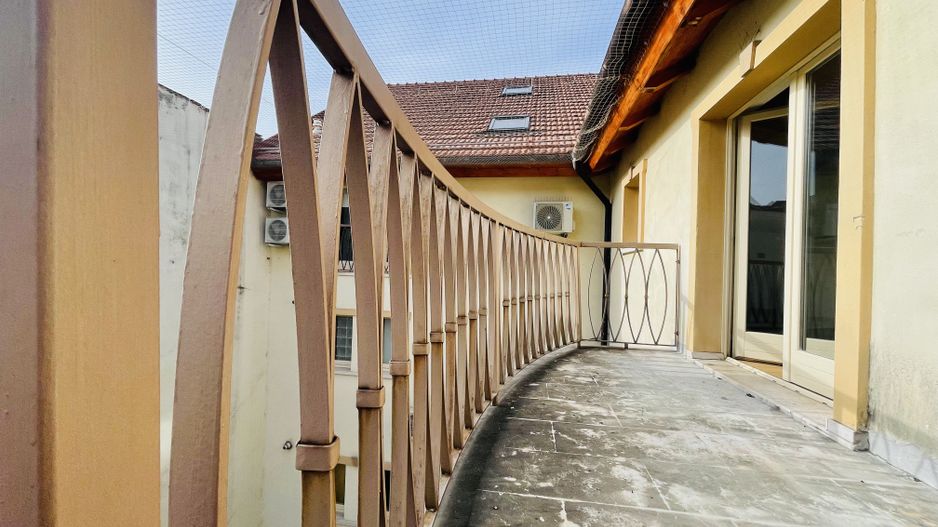 P-ta Unirii - Comision 0% | Apartament 3 camere-113 mp | Imobil 2008 - Poză 2