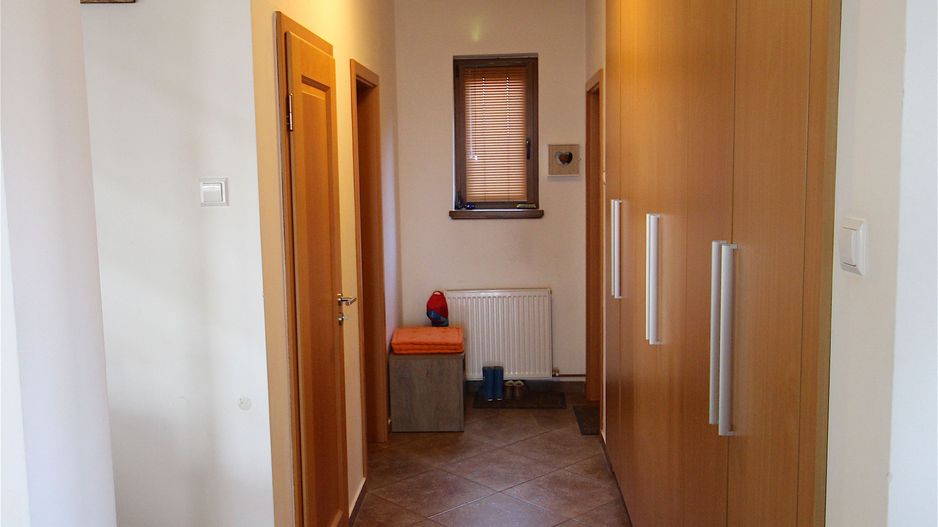 Casă / Vilă cu 5 camere de vânzare în zona Dumbravita - Poză 7