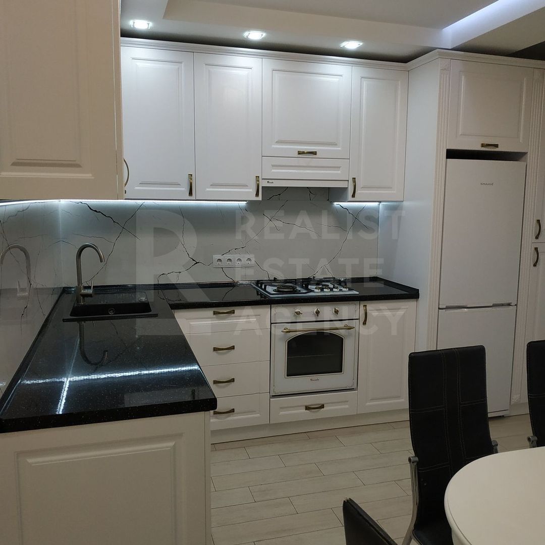 Chirie, apartament, 1 cameră, Șoseaua Balcani, Buiucani - Poză 1