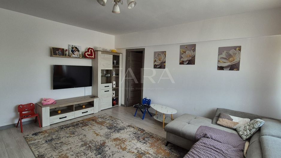 Apartament cu 2 camere de vanzare in zona centrala - Poză 3
